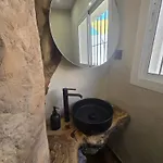 Pepa Valladares Villa *